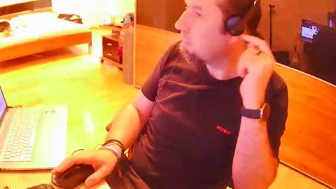 Tirolerboy27 online show from 23, 10, 2025