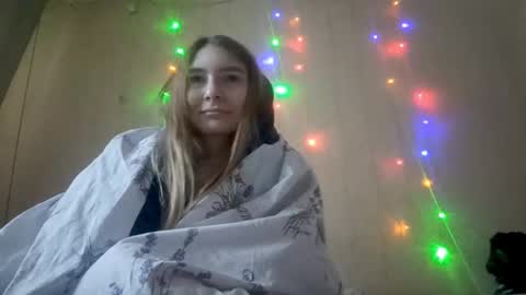 Hi Im Carry 18 years old online show from 23, 12, 2025