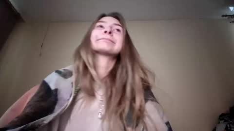 Hi Im Carry 18 years old online show from 12, 1, 2026