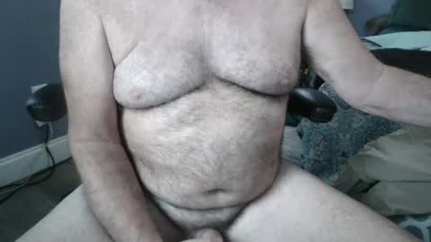 Snapshot of titman98 chatting on 18, 12, 2025 titman98 online show from 18, 12, 2025