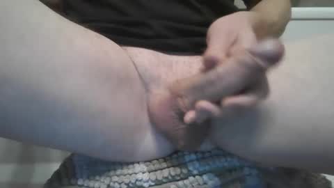 Snapshot of tittyzandbeer chatting on 4, 12, 2025 tittyzandbeer online show from 4, 12, 2025