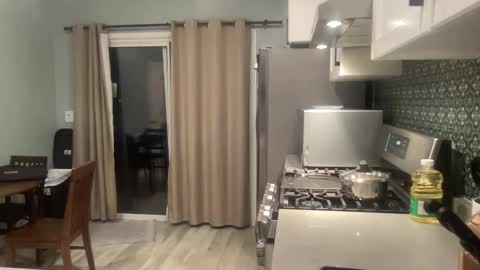 Snapshot of tlayne410 chatting on 19, 2, 2025 tlayne410 online show from 19, 2, 2025