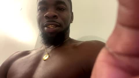 Snapshot of tlc071994 chatting on 28, 2, 2025 tlc071994 online show from 28, 2, 2025