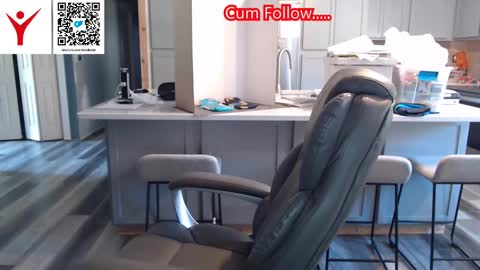 Snapshot of toddbator chatting on 6, 10, 2025 Todd Bator online show from 6, 10, 2025