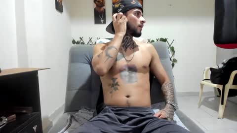 Snapshot of tokio_master chatting on 14, 11, 2025 Tokyo Master online show from 14, 11, 2025