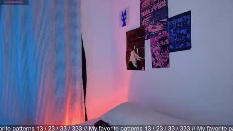 Snapshot of tokyo_blues chatting on 23, 11, 2025 Halsey Sofii online show from 23, 11, 2025