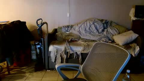 tom112292014 online show from 1, 12, 2025