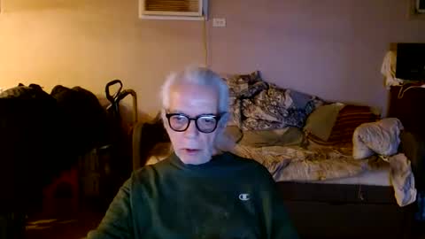 Snapshot of tom112292014 chatting on 4, 3, 2026 tom112292014 online show from 4, 3, 2026