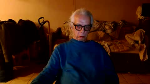 Snapshot of tom112292014 chatting on 23, 3, 2026 tom112292014 online show from 23, 3, 2026