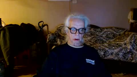 Snapshot of tom112292014 chatting on 29, 3, 2026 tom112292014 online show from 29, 3, 2026