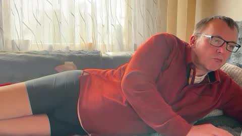 Tom online show from 9, 1, 2026