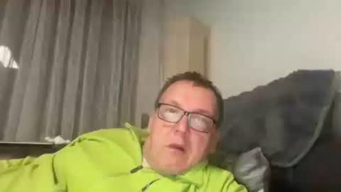 Tom online show from 27, 3, 2026