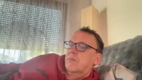 Tom online show from 2, 4, 2026