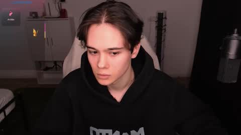 Tom online show from 3, 2, 2026