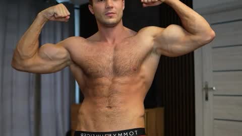 Snapshot of tom_fordd chatting on 26, 9, 2025 Tom online show from 26, 9, 2025