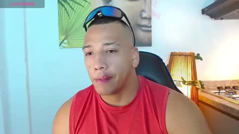 Tom muscle1 online show from 1, 2, 2025