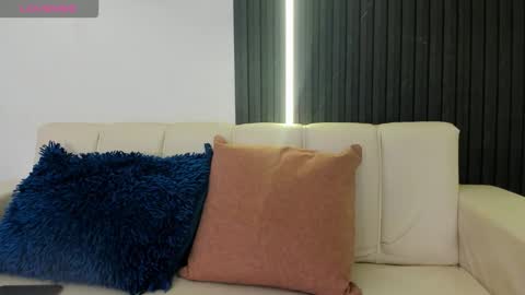 Tom muscle1 online show from 4, 10, 2025