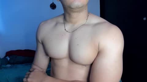 Snapshot of tom_sin_ chatting on 25, 10, 2025 Tom Sin online show from 25, 10, 2025