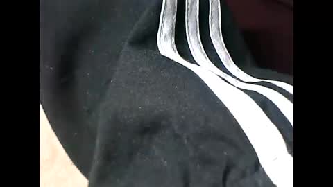 Snapshot of tomas0000 chatting on 17, 1, 2025 thomi online show from 17, 1, 2025