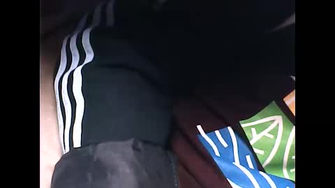 Snapshot of tomas0000 chatting on 6, 3, 2025 thomi online show from 6, 3, 2025