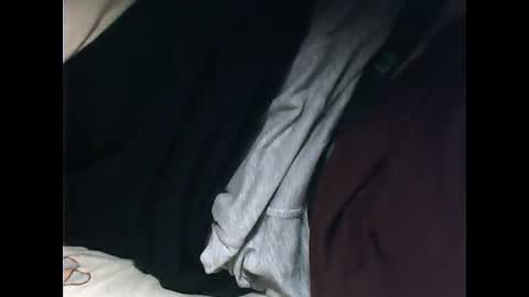 Snapshot of tomas0000 chatting on 21, 11, 2025 thomi online show from 21, 11, 2025