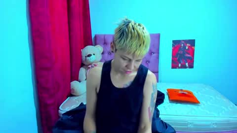 tomboygirl69 online show from 18, 1, 2025