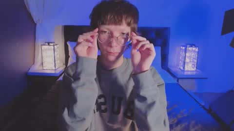 Snapshot of tommiehi chatting on 19, 10, 2025 Tommie online show from 19, 10, 2025