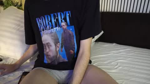 Snapshot of tommiehi chatting on 23, 10, 2025 Tommie online show from 23, 10, 2025