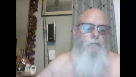 Snapshot of tommierose chatting on 9, 10, 2025 Tommie online show from 9, 10, 2025