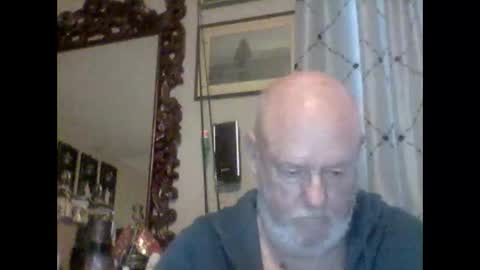 Snapshot of tommierose chatting on 20, 10, 2025 Tommie online show from 20, 10, 2025