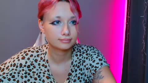 Snapshot of tommioo7 chatting on 1, 2, 2025 Galadriel online show from 1, 2, 2025