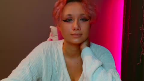 Snapshot of tommioo7 chatting on 14, 2, 2025 Galadriel online show from 14, 2, 2025