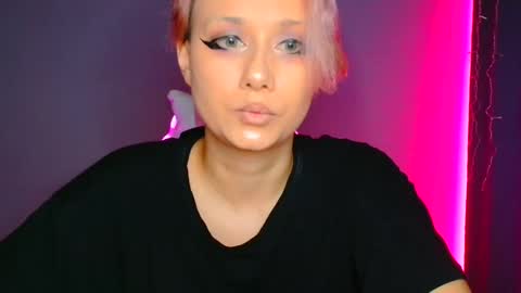 Snapshot of tommioo7 chatting on 22, 2, 2025 Galadriel online show from 22, 2, 2025