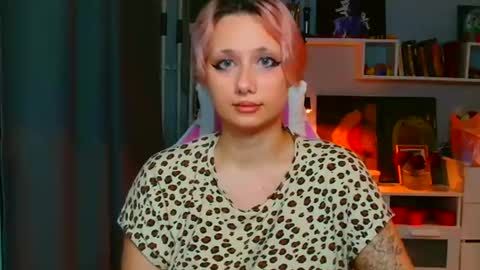 Snapshot of tommioo7 chatting on 12, 3, 2025 Galadriel online show from 12, 3, 2025