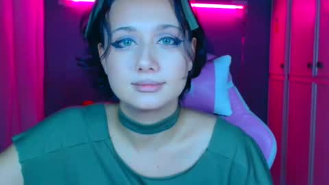 Snapshot of tommioo7 chatting on 23, 10, 2025 Galadriel online show from 23, 10, 2025