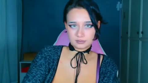 Snapshot of tommioo7 chatting on 15, 11, 2025 Galadriel online show from 15, 11, 2025