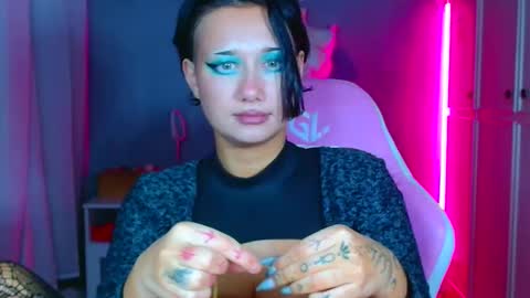 Snapshot of tommioo7 chatting on 24, 11, 2025 Galadriel online show from 24, 11, 2025