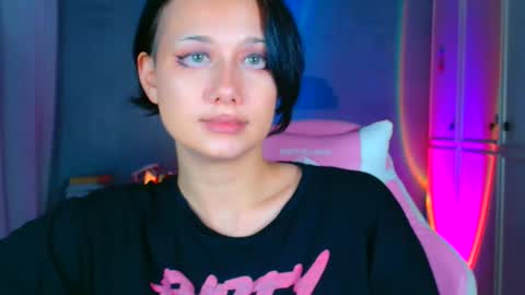 Snapshot of tommioo7 chatting on 5, 2, 2026 Galadriel online show from 5, 2, 2026