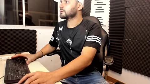 Snapshot of tommmycortez chatting on 1, 11, 2025 tommmycortez online show from 1, 11, 2025