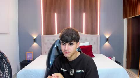 Tommy  online show from 16, 10, 2025