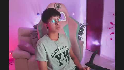 Blue  online show from 1, 10, 2025