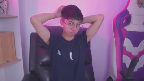 Blue  online show from 10, 10, 2025