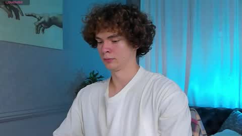 Snapshot of tommy_jamm chatting on 20, 10, 2025 Tommy online show from 20, 10, 2025