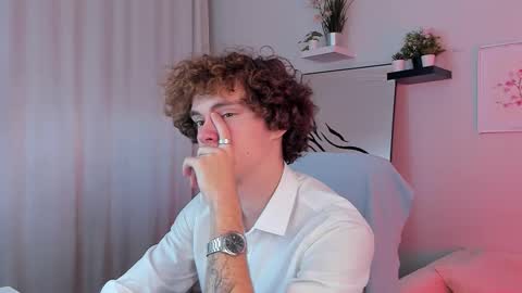 Snapshot of tommy_jamm chatting on 21, 10, 2025 Tommy online show from 21, 10, 2025