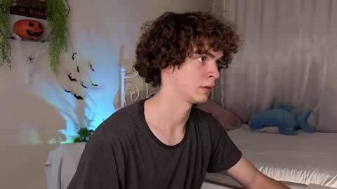 Snapshot of tommy_jamm chatting on 31, 10, 2025 Tommy online show from 31, 10, 2025