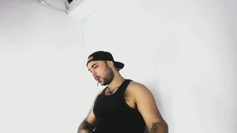 Snapshot of tommy_sccott chatting on 9, 10, 2025 tommy_sccott online show from 9, 10, 2025