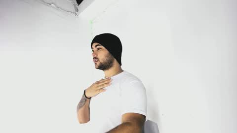 Snapshot of tommy_sccott chatting on 10, 10, 2025 tommy_sccott online show from 10, 10, 2025