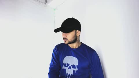 Snapshot of tommy_sccott chatting on 12, 10, 2025 tommy_sccott online show from 12, 10, 2025