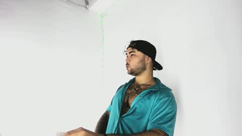 Snapshot of tommy_sccott chatting on 13, 10, 2025 tommy_sccott online show from 13, 10, 2025