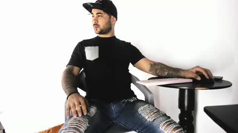 Snapshot of tommy_sccott chatting on 16, 10, 2025 tommy_sccott online show from 16, 10, 2025